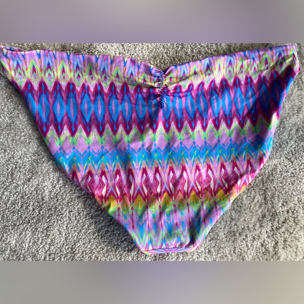 PILYQ women’s reversible bikini bottom NWT size Large colorful - Picture 3 of 5